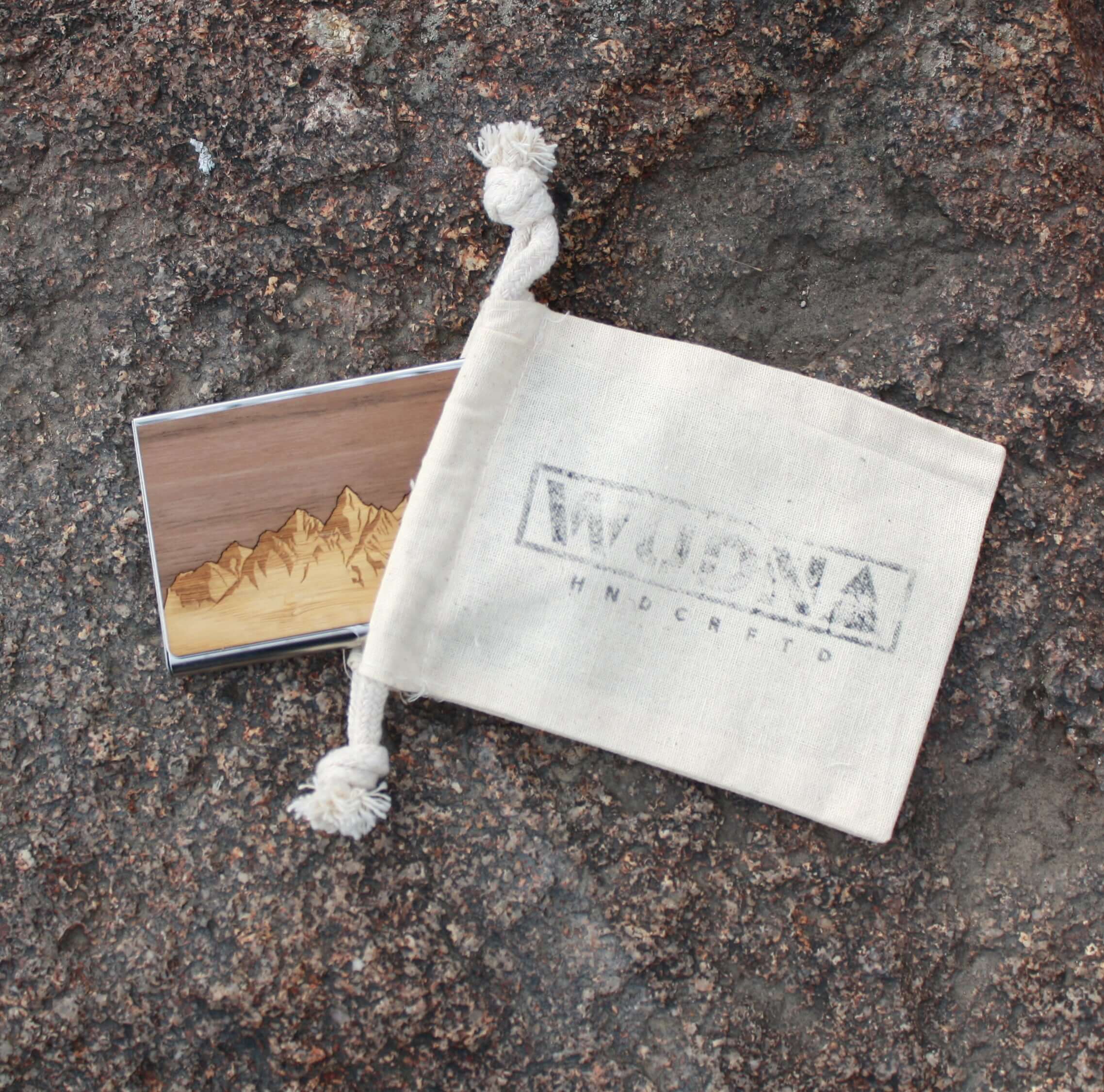 Handmade Wooden Business Card Holder, Home and Office - WUDN