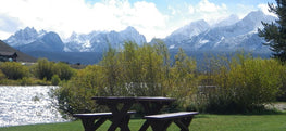 Places to stay in the sawtooth mountains Redwood Cabins